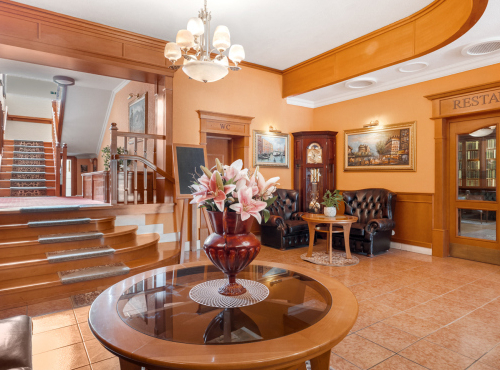 Butikový hotel pri Vodnej nádrži Sĺňava, Piešťany – Banka