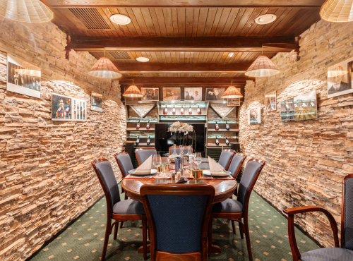 Butikový hotel pri Vodnej nádrži Sĺňava, Piešťany – Banka