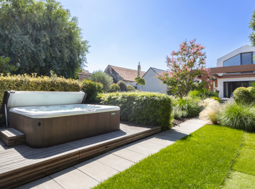 Predaj - Smart rodinný dom s nádhernou záhradou a potokom, Stupava