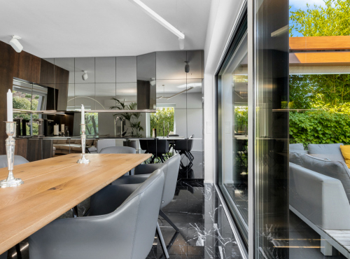 Predaj - Smart rodinný dom s nádhernou záhradou a potokom, Stupava