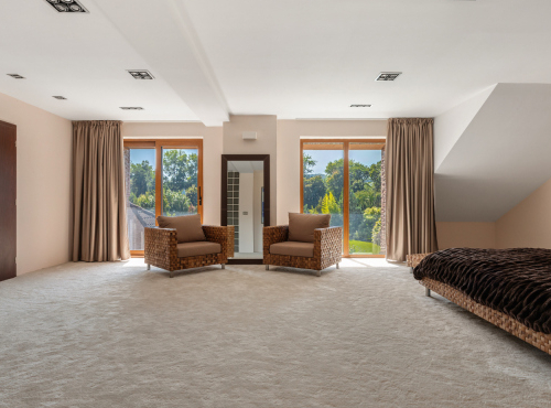 Predaj - Rodinný dom s bazénom a záhradou, Limbach