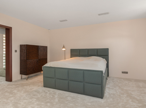 Predaj - Rodinný dom s bazénom a záhradou, Limbach