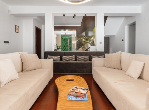 Rodinný dom s bazénom a záhradou, Limbach