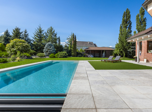 Predaj - Rodinný dom s bazénom a záhradou, Limbach