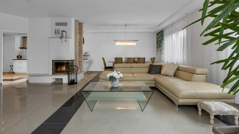 Rodinný dom so záhradou, Gajary