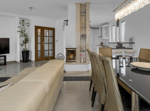 Family house with garden, Gajary