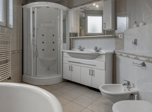 Predaj - Rodinný dom so záhradou, Gajary