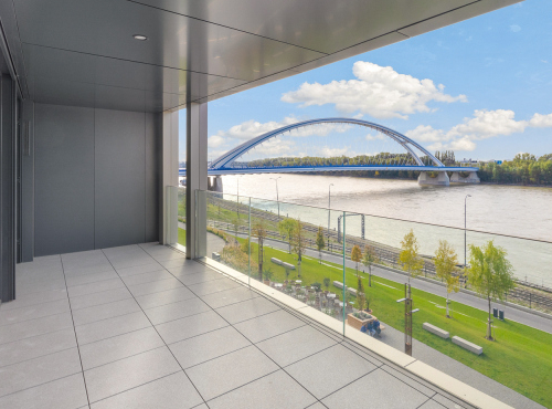 Prenájom - Slnečný byt v Eurovea Riverside s výhľadom na Dunaj, BA I – Staré Mesto