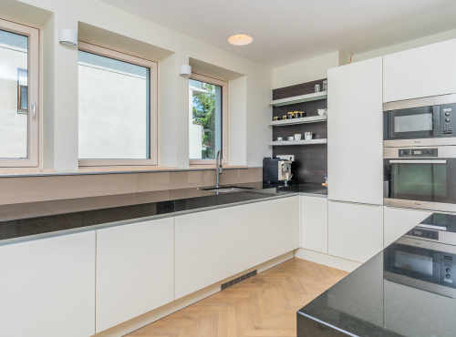 Prenájom - Vila na Červeňovej, BA I - Staré Mesto