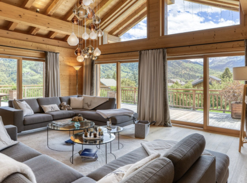 Family chalet Cerf, France – Méribel