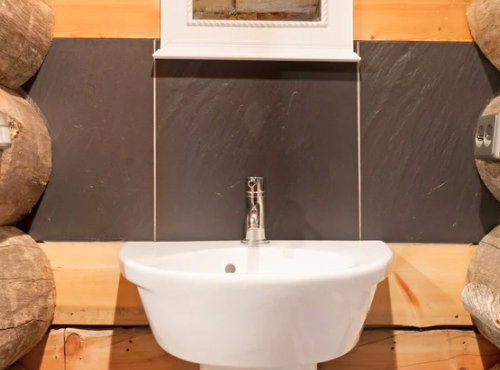 Zahraničné nehnuteľnosti - Zrubový chalet pri jazere, Fínsko – Ruka