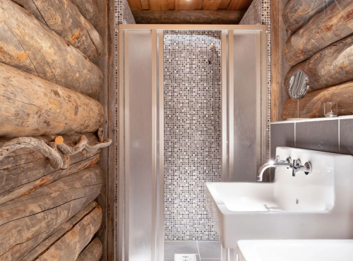 Zahraničné nehnuteľnosti - Zrubový chalet pri jazere, Fínsko – Ruka