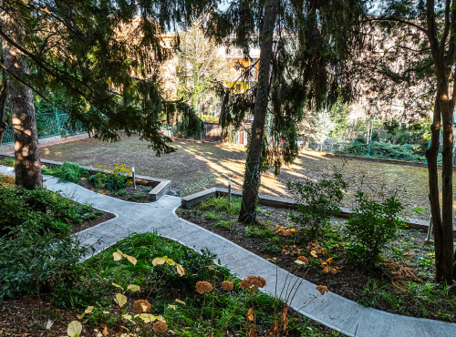 Predaj - Reprezentatívna vila s veľkorysým pozemkom, BA I – Staré Mesto