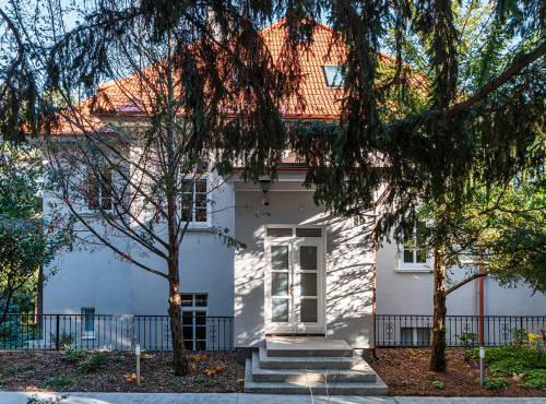 Predaj - Reprezentatívna vila s veľkorysým pozemkom, BA I – Staré Mesto