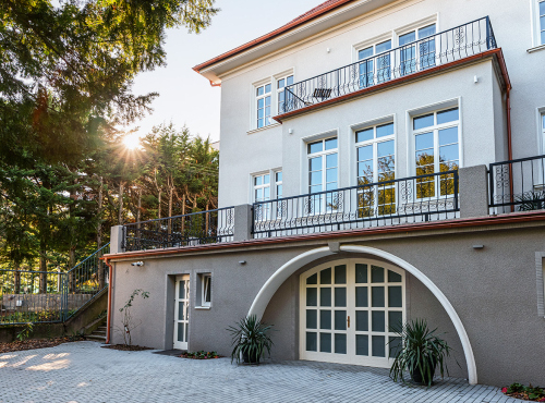 Predaj - Reprezentatívna vila s veľkorysým pozemkom, BA I – Staré Mesto