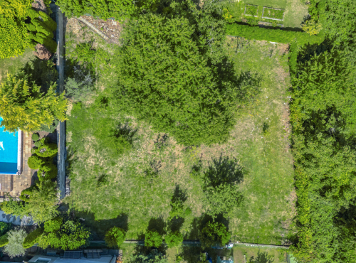 Predaj - Pozemok pri lese v tichej rezidenčnej zóne, Bratislava IV – Dúbravka