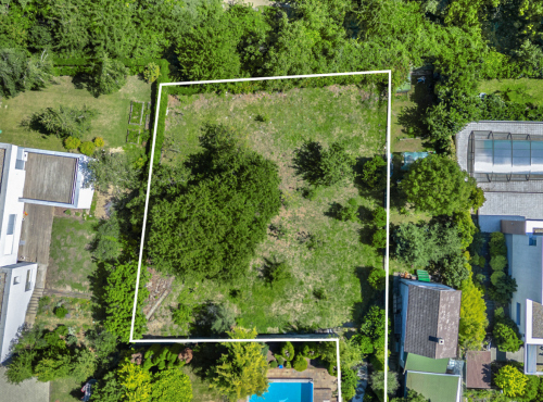 Predaj - Pozemok pri lese v tichej rezidenčnej zóne, Bratislava IV – Dúbravka