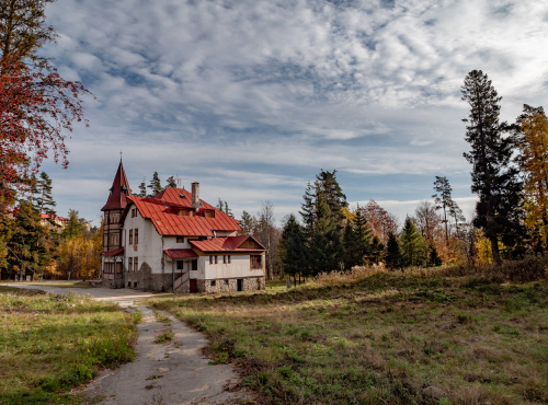 Sale - Iconic Villa in the center of the High Tatras, Tatranská Lomnica
