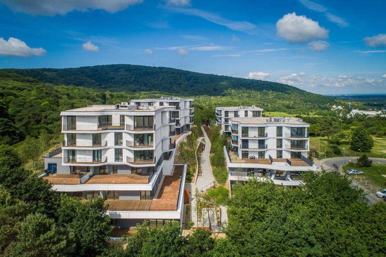 Apartments with views of the Little Carpathians, Bratislava IV – Dúbravk