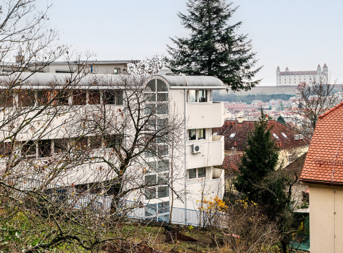 Sale - Investment family house on Mišíkova, BA I – Old Town