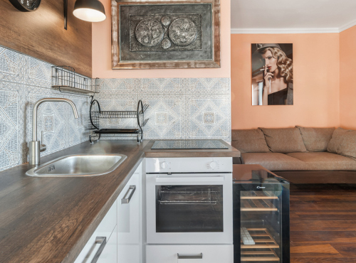 Predaj - Polyfunkčný objekt/Rodinný dom na Bárdošovej, BA III – Nové Mesto