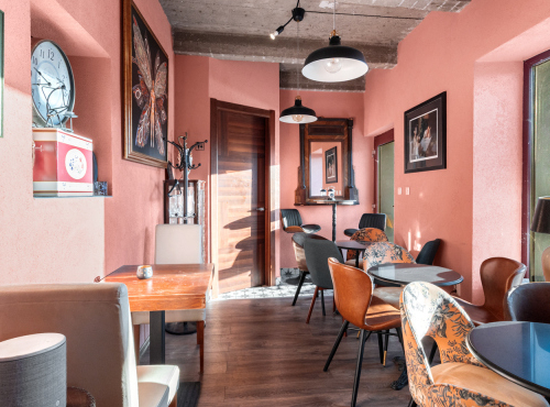 Predaj - Polyfunkčný objekt/Rodinný dom na Bárdošovej, BA III – Nové Mesto