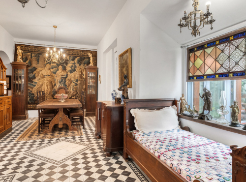 Predaj - Renesančný meštiansky dom v srdci historickej Trnavy, Trnava