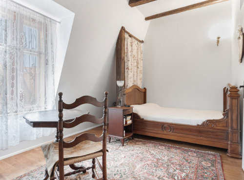 Predaj - Renesančný meštiansky dom v srdci historickej Trnavy, Trnava