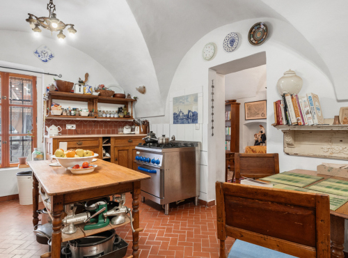 Predaj - Renesančný meštiansky dom v srdci historickej Trnavy, Trnava