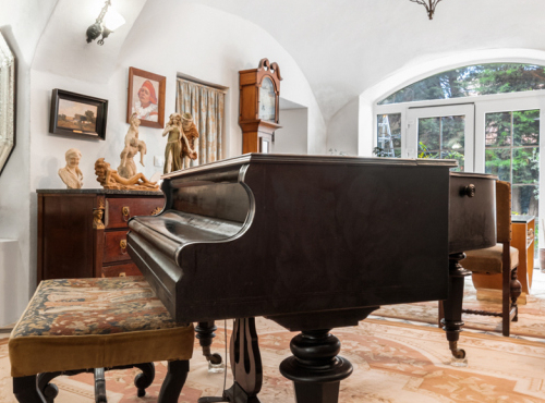 Predaj - Renesančný meštiansky dom v srdci historickej Trnavy, Trnava