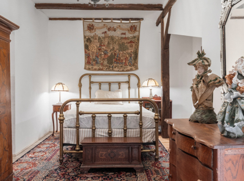 Predaj - Renesančný meštiansky dom v srdci historickej Trnavy, Trnava