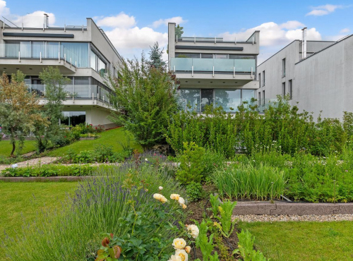 Prenájom - Zariadený byt pri Kalvárii, BA I – Staré Mesto