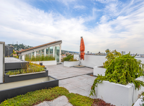 Rent - Penthouse on Zamocka Street, Bratislava I – Old Town